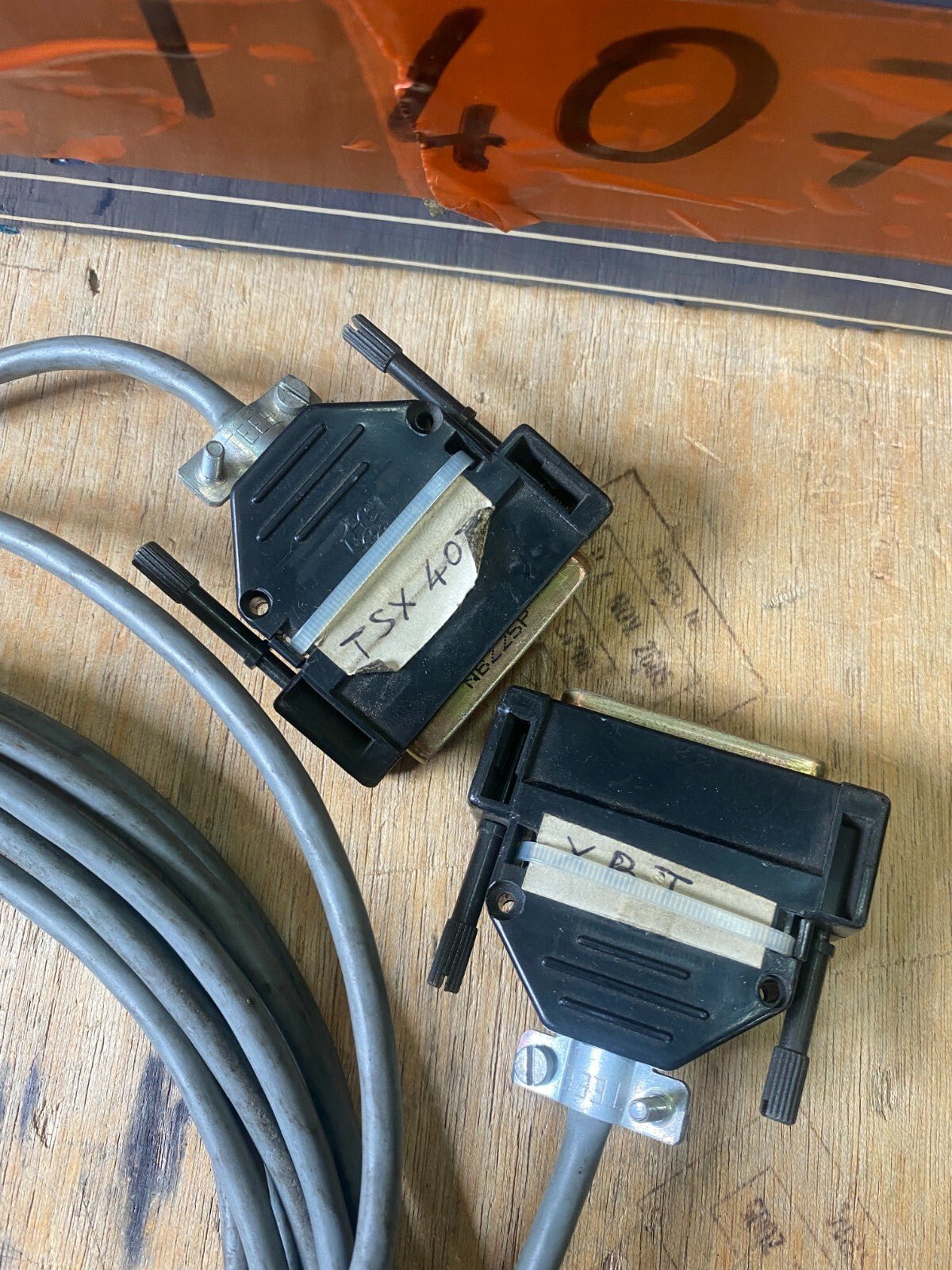 Télémécanique TSX T407 10 + TSX17ACC7 + 2 x TS4 50 F + TSX17ACC6 - KLR Automation
