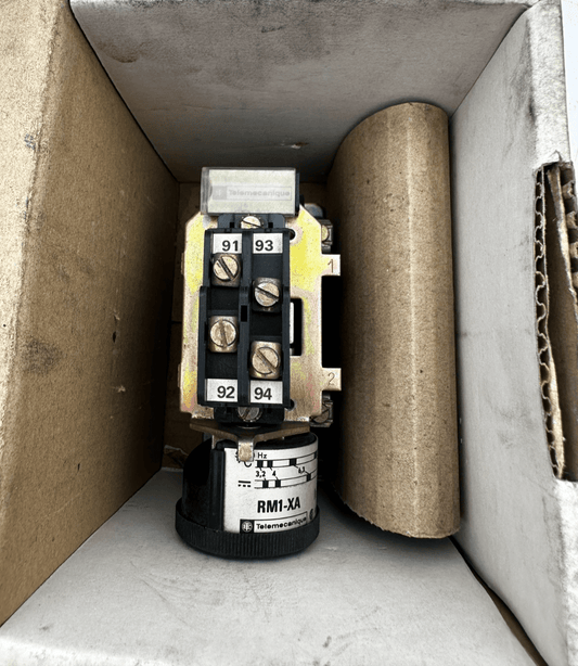 TELEMECANIQUE RM1 - XA004 NEW OLD STOCK - KLR Automation