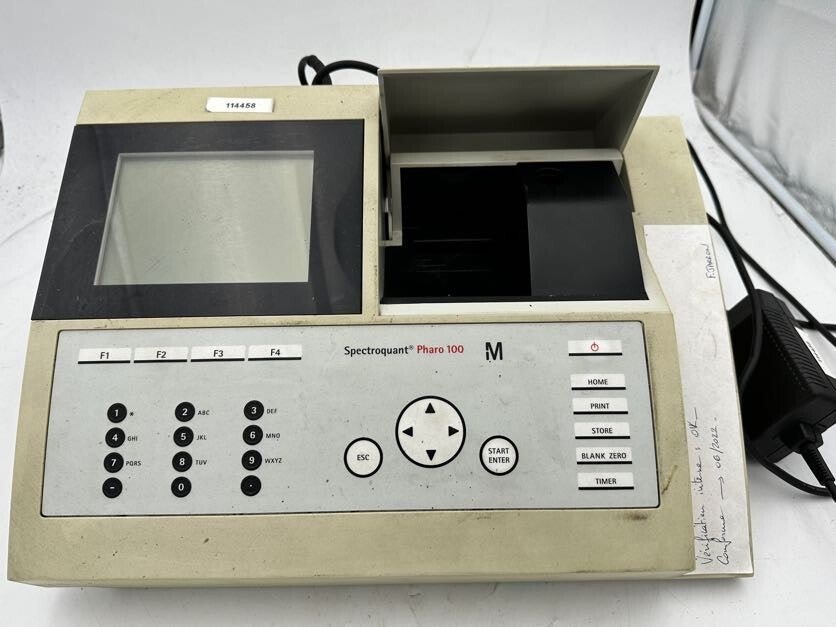 1pc x MERCK SPECTROQUANT SPECTROPHOTOMETER PHARO 100 12V/2.5A - KLR Automation