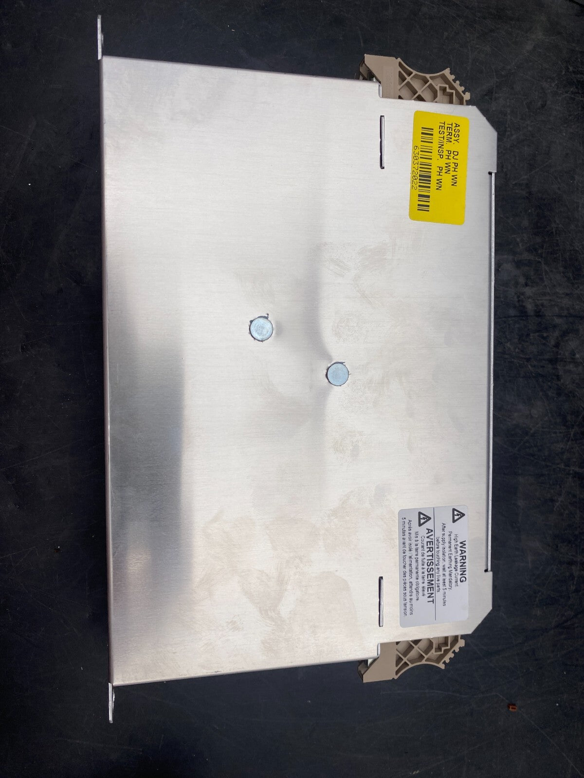 ALLEN-BRADLEY   BULLETIN 2198 Line filter  2198-DB80-F