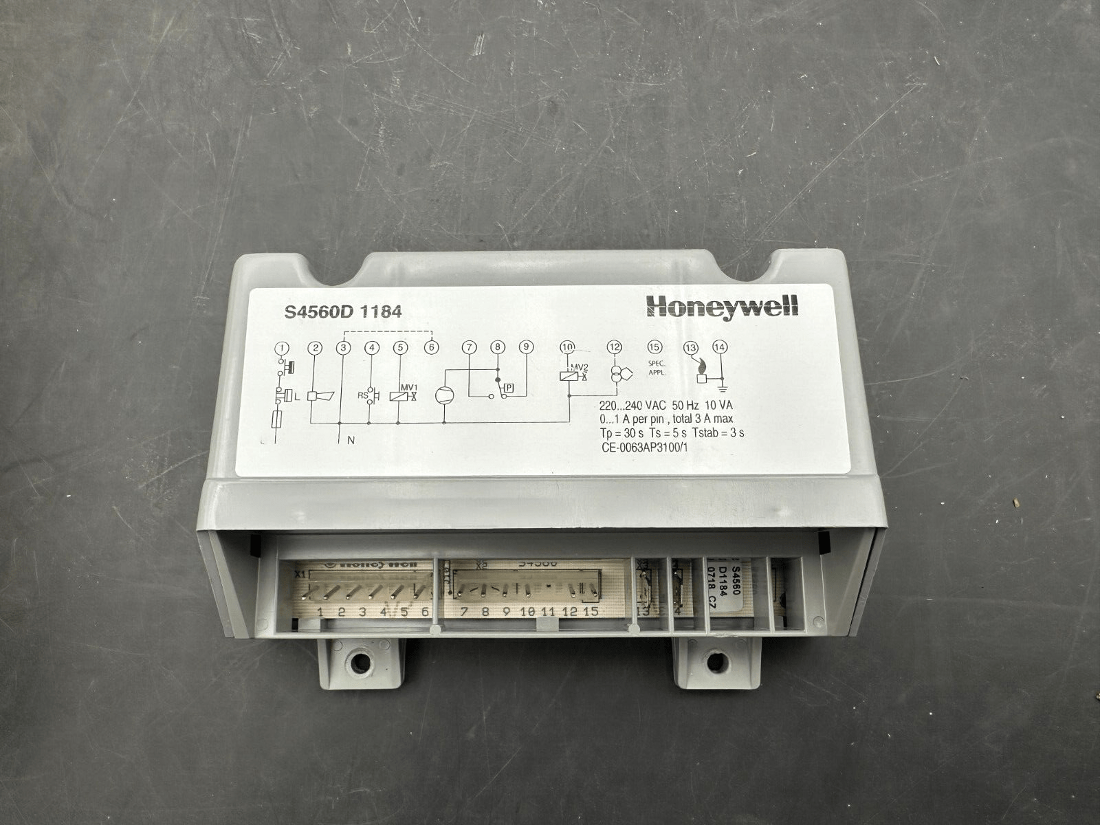 DE DIETRICH 300008580 704709 COFFRET DE SECURITE HONEYWELL S 4560D 1184 - KLR Automation