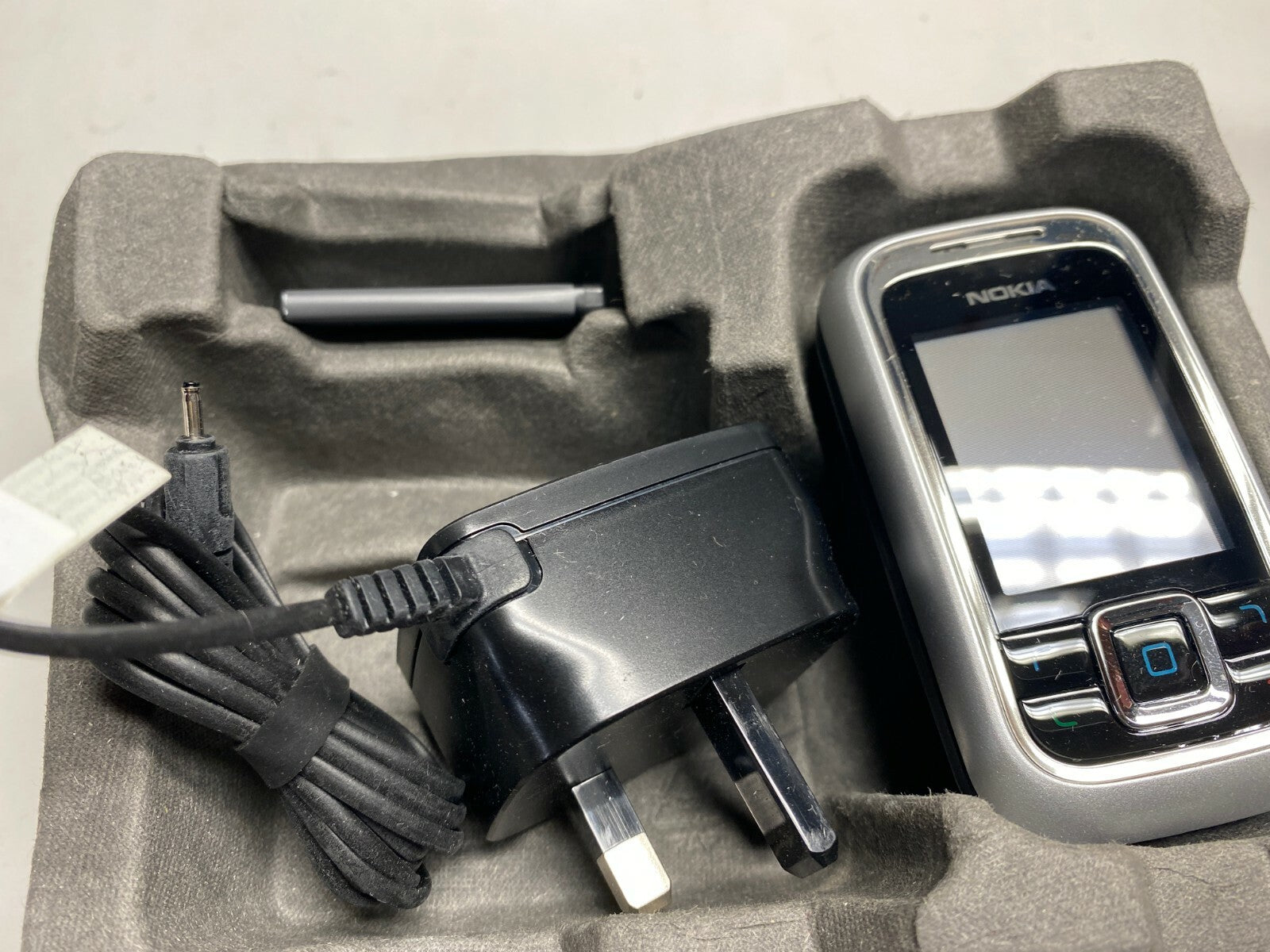 Nokia 6111 UK plug Mobile Phone Old Stock Rare collectors Mobile Phone Cell 3 - KLR Automation