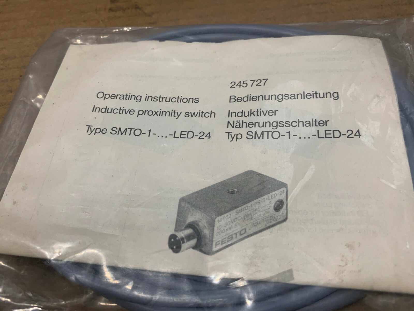  Old Stock New  1pc x  FESTO 245727  SMTO-1-...-LED-24 capteur proximité