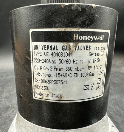 HONEYWELL VE 4040B1044 SOLEINOID GAS VALVE RP 1"1/2 - KLR Automation