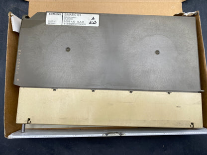 SIEMENS SIMATIC S5 6ES5430-7LA11 DIGITAL INPUT MODULE