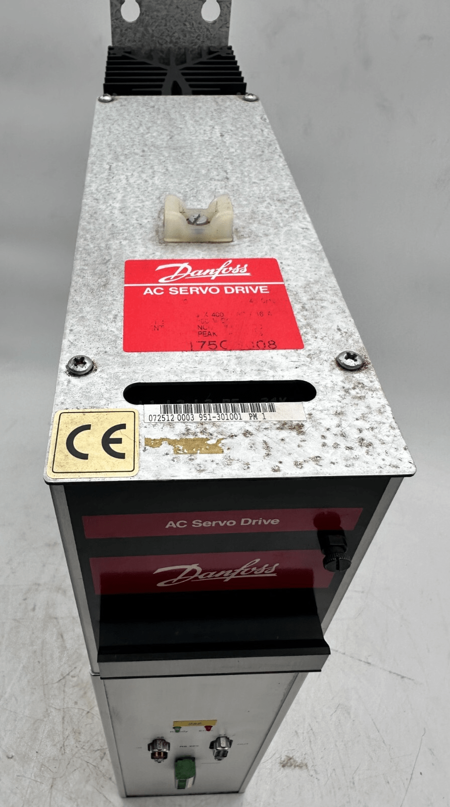 PARKER DANFOSS HAUSER VLT 951 - 30000 NMD 10/B 951 - 301001 PM 1 AC SERVO DRIVE - KLR Automation