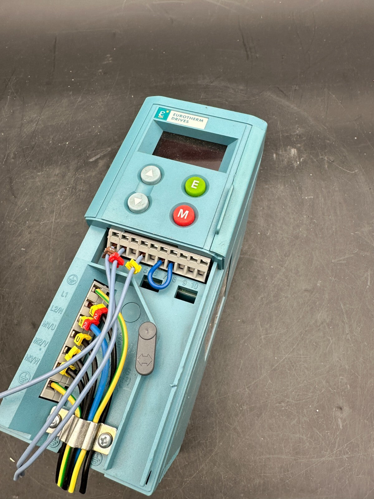 Eurotherm  601/003/230/0/00/FR Drive