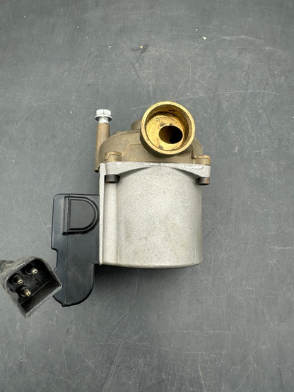 Pompe de chaudiere circulateur GRUNDFOS UPS 15-50 EL BOSCH