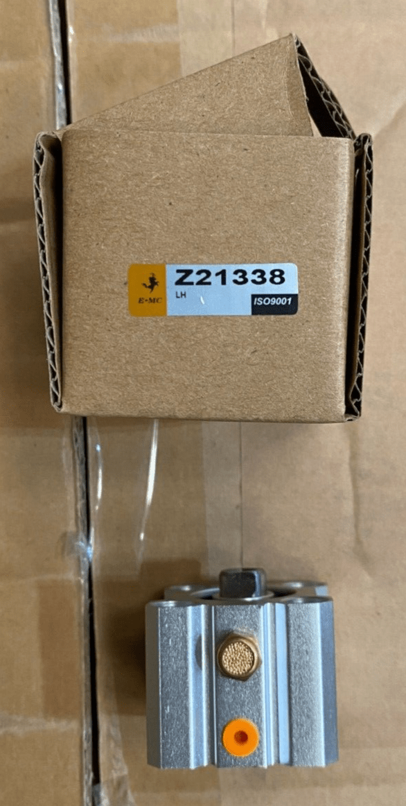 EMC 009A Z21338 SQ COMPACT CYLINDER 35x35x29mm LOT OF 10 - KLR Automation