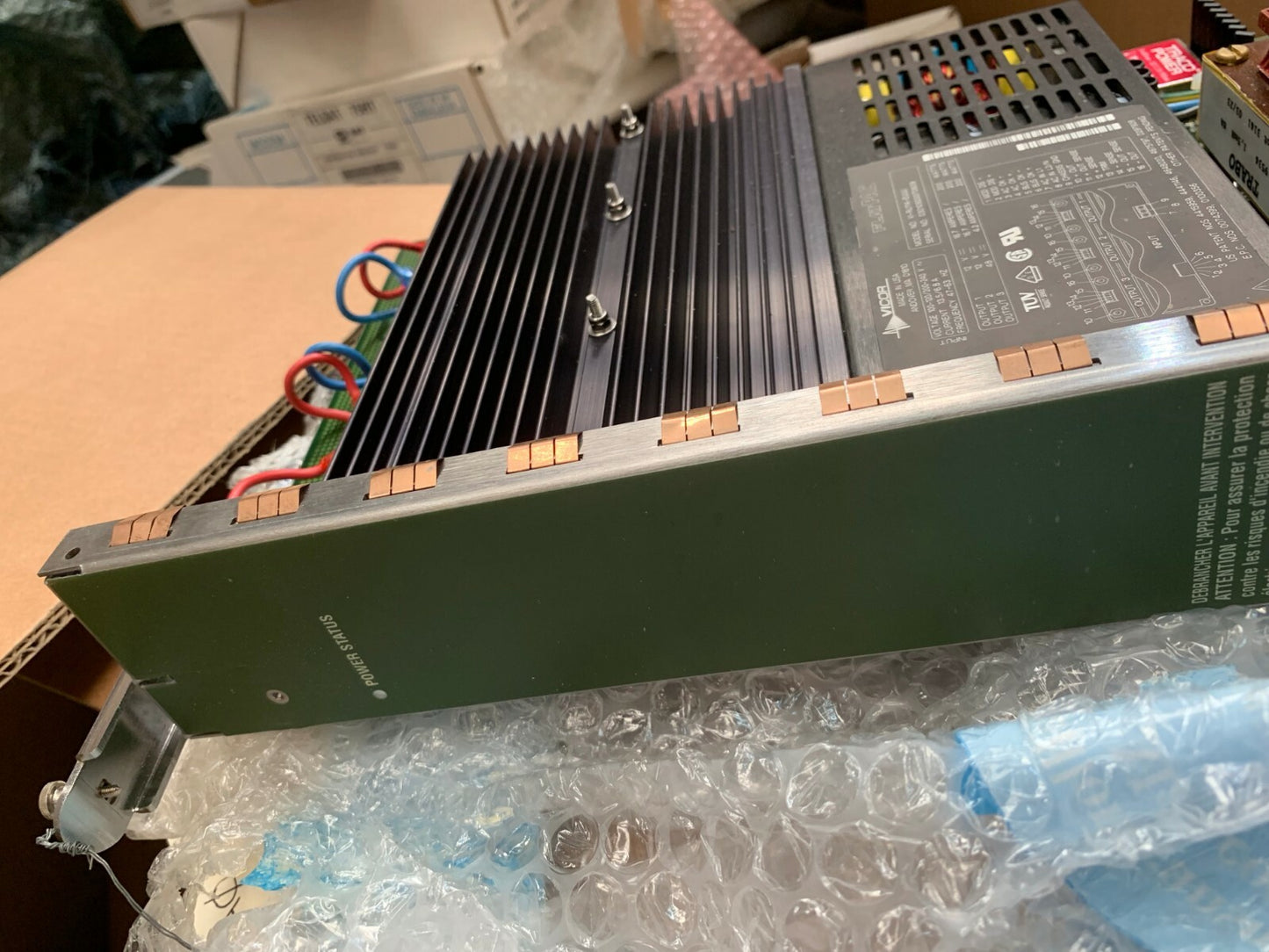 Power supply  110/220v  600W Avicenia Avilinks with Vicor VI-RU114-EUUU FlatPac