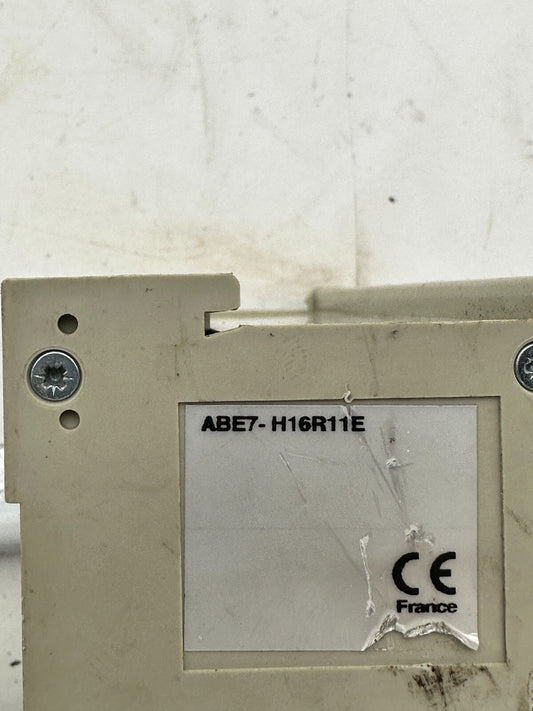 1pc x TELEMECANIQUE PASSIVE CONNECTION SUB-BASE ABE7-H16R11E