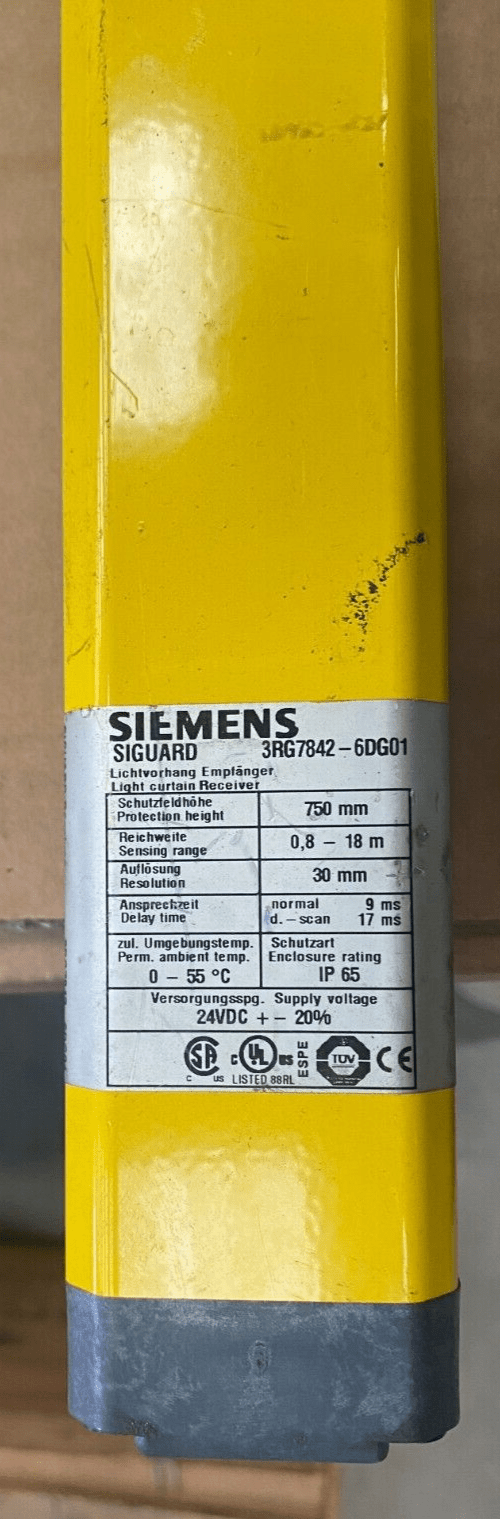 SIEMENS SIGUARD 3RG7842 - 6DG01 LIGHT CURTAIN RECEIVER - KLR Automation