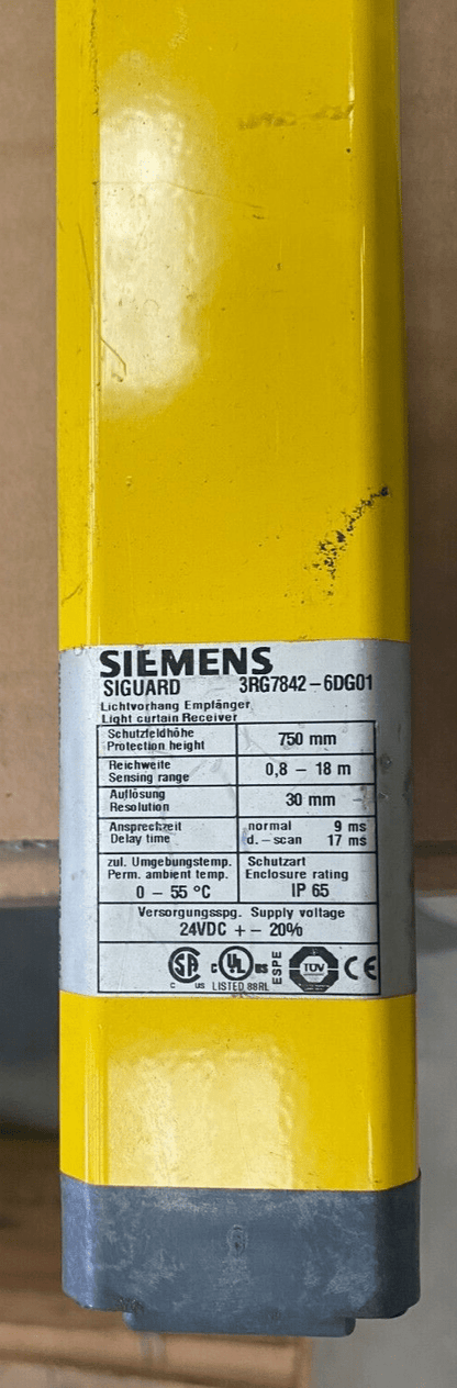 SIEMENS SIGUARD 3RG7842 - 6DG01 LIGHT CURTAIN RECEIVER - KLR Automation