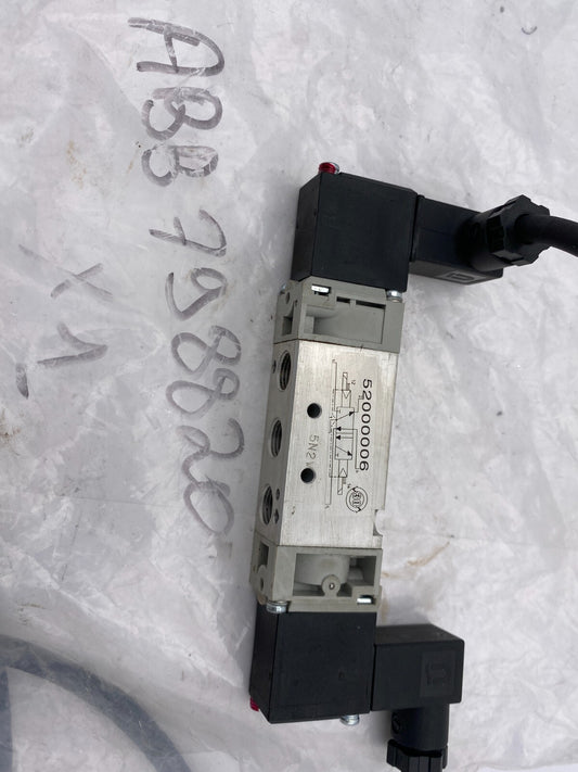 1pc x ASCO 52000006 5N2W ABB 798820 AC24V SOLENOID AIR RETURN