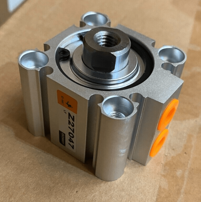 EMC SQN32X10 Z27047 CYLINDRE A PROFIL CARRE SQN ALESAGE 32mm x2pc - KLR Automation