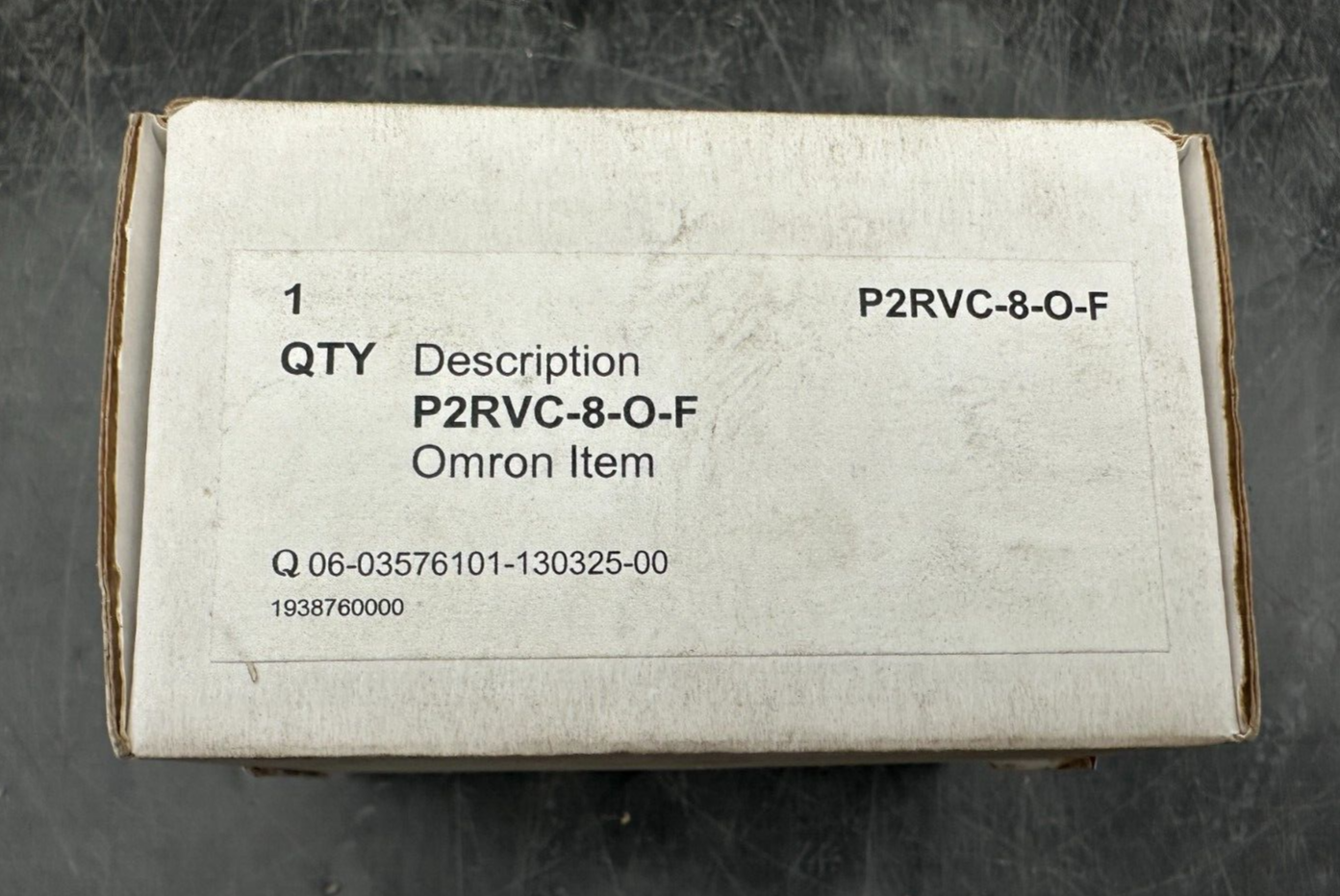 OMRON P2RVC-8-O-F MODULE RELAIS