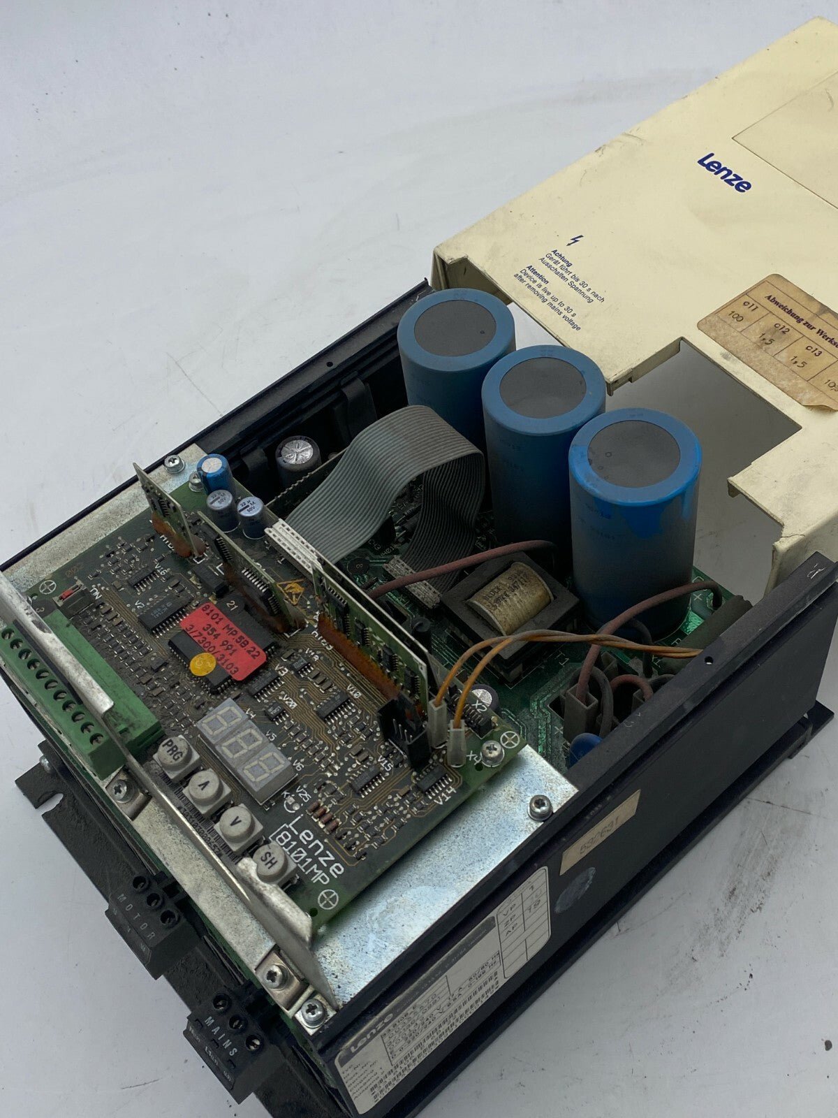 LENZE - 33.8106 - E / Variateur de fréquence - KLR Automation