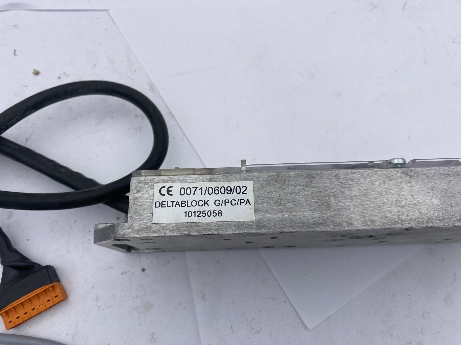 1pc x DELTABLOCK G/PC/PA 10125058 ELECTRIC STRIKE 24VCC - KLR Automation