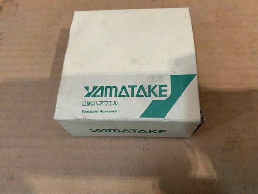 HONEYWELL YAMATAKE  FE7B-FDA6-HE PHOTOELECTRIC FIBER CABLE 