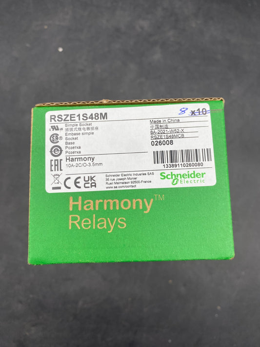 LOT OF 6 SCHNEIDER ELECTRIC RSZE1S48M SIMPLE SOCKET