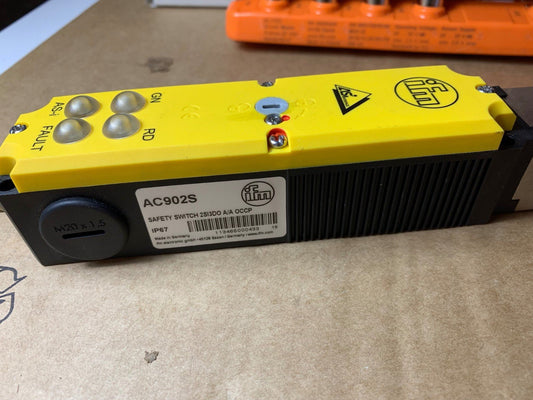 1 x Ifm Electronic AC902S .Safetyswitch 2SI3DO A/AOCCP - KLR Automation