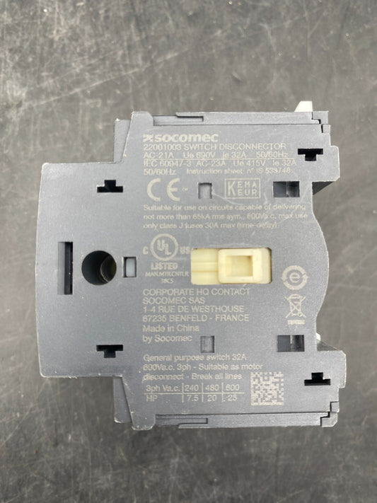 LOT DE 3 SOCOMEC INTERRUPTEUR SECTIONNEUR SIRCO 3P 20A 22003001+ 22001003 - KLR Automation