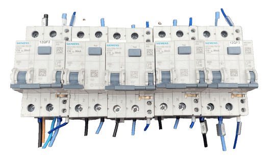 SIEMENS 5SU1356 - 7KK10 C10 30mA CIRCUIT BREAKER x5pc - KLR Automation