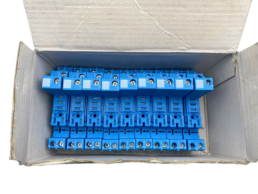 FINDER 97.01.SPA 1CO-SPDT 16A 250V SUPPORT AVEC BORNES x9pc
