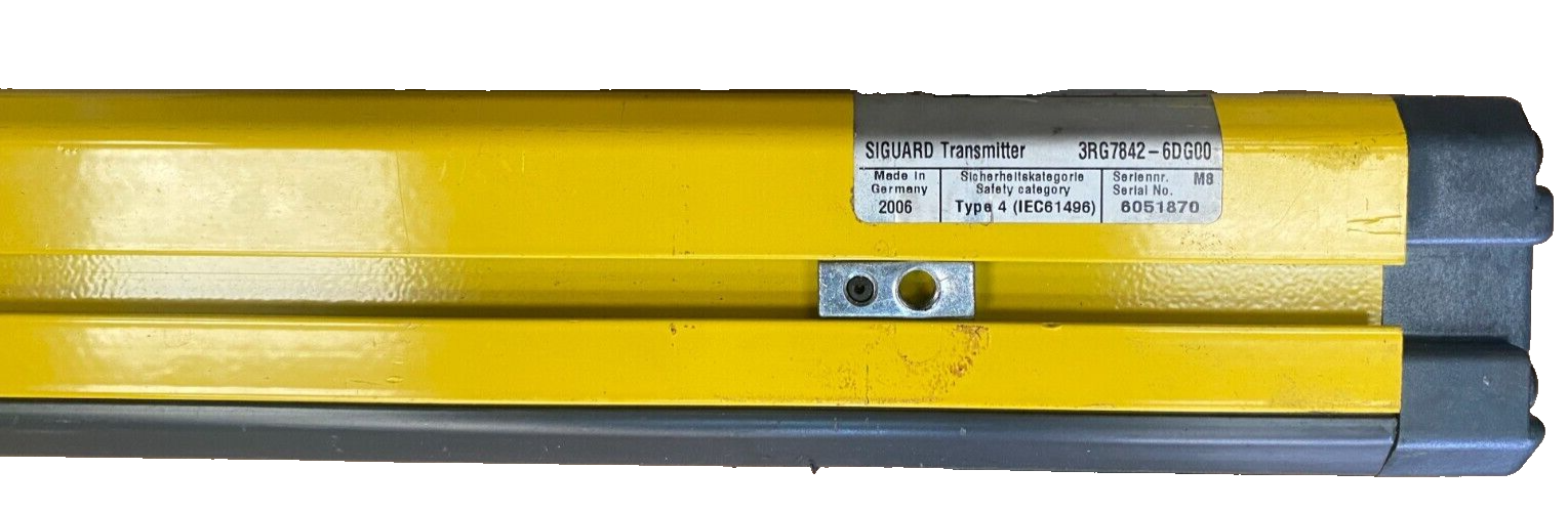 SIEMENS SIGUARD 3RG7842-6DG00 LIGHT CURTAIN TRANSMITTER