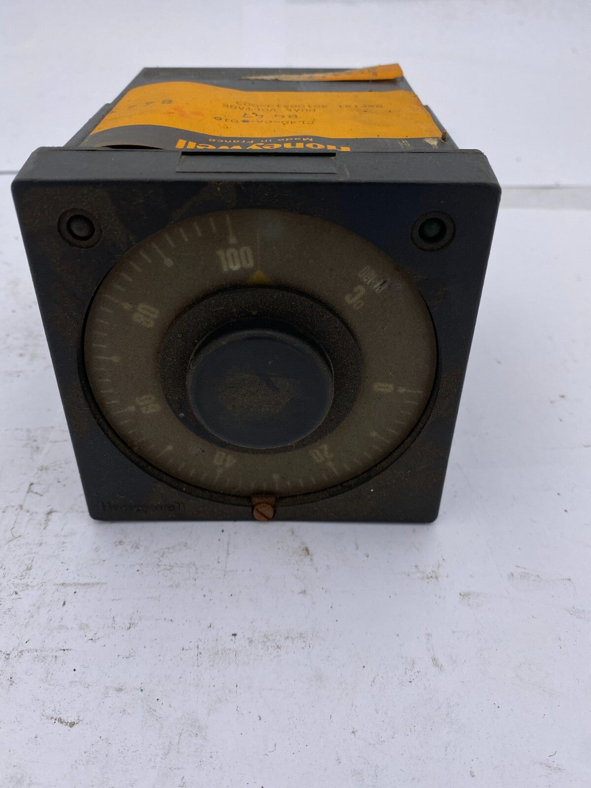 1pc x HONEYWELL TEMPERATURE CONTROLLER CL40 - CA - 010 8447 DUAL VOLTAGE - KLR Automation