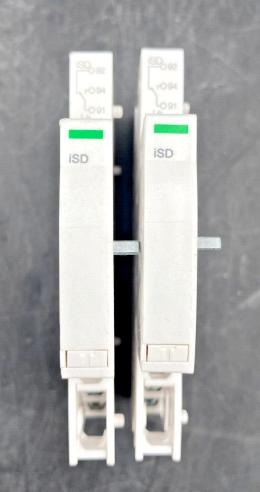 LOT OF 2 SCHNEIDER ELECTRIC ISD CONTACT SIGNAL DEFAUT