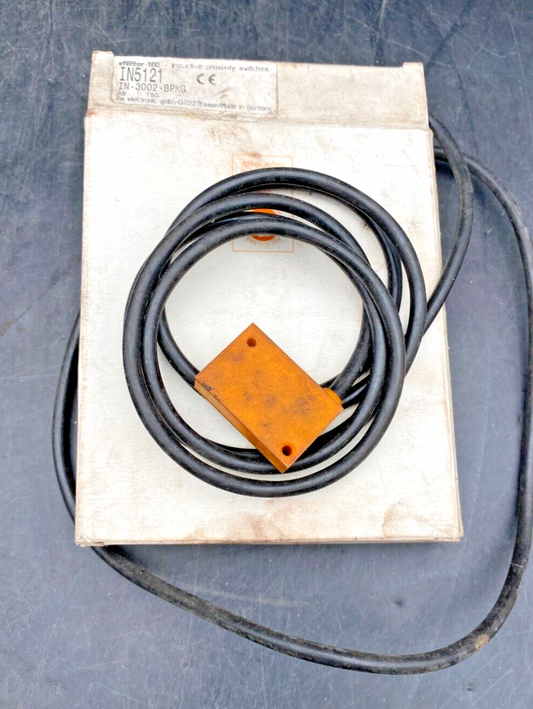 IFM IN5121 IN-3002-BPKG INDUCTIVE PROXIMITY SWITCHES