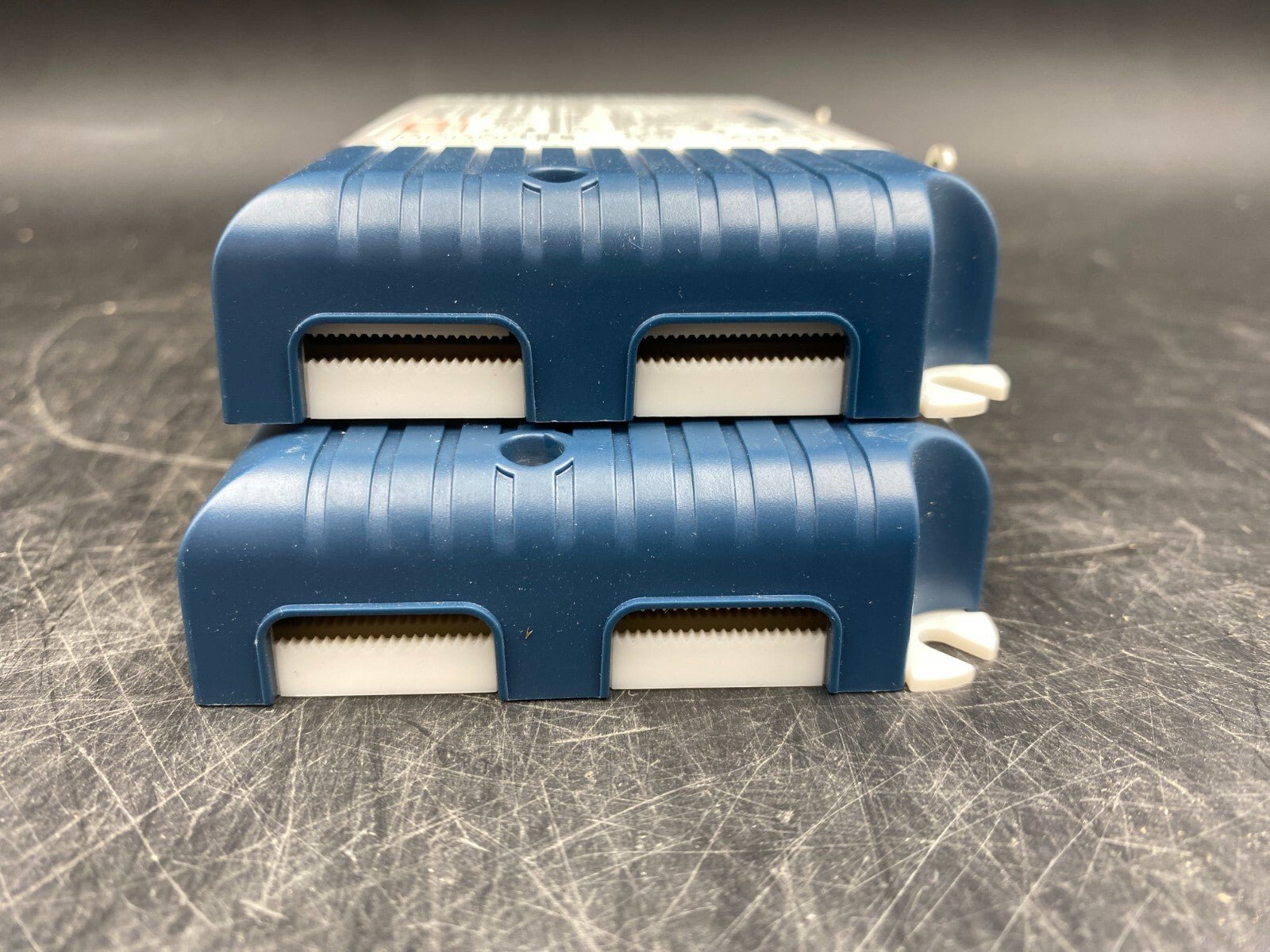 1pc x MEAN WELL LCM - 40DA MULTIPLE STAGE LED CONDUCTEUR - KLR Automation