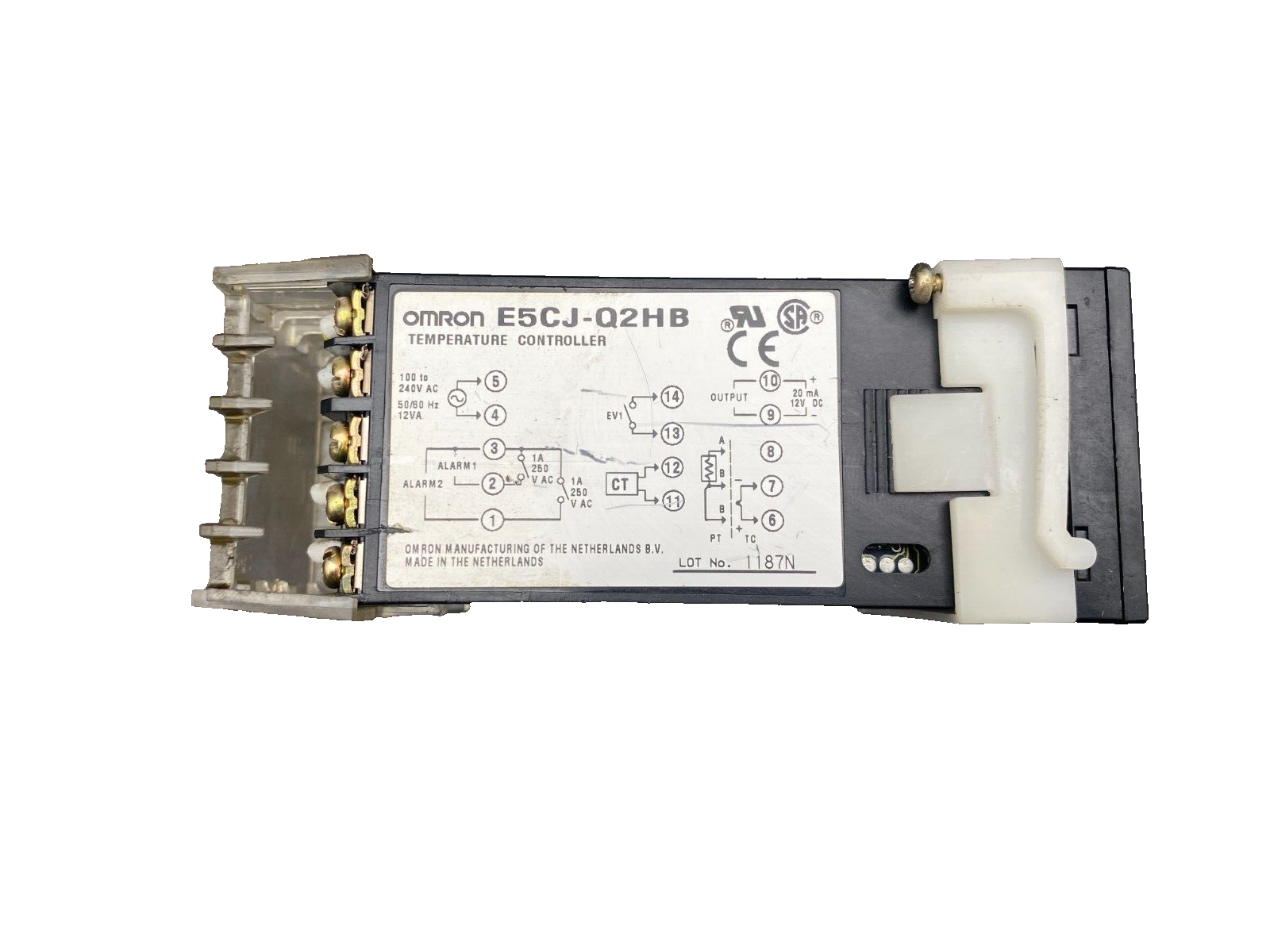 OMRON E5CJ-Q2HB TEMPERATURE CONTROLLER x1pc