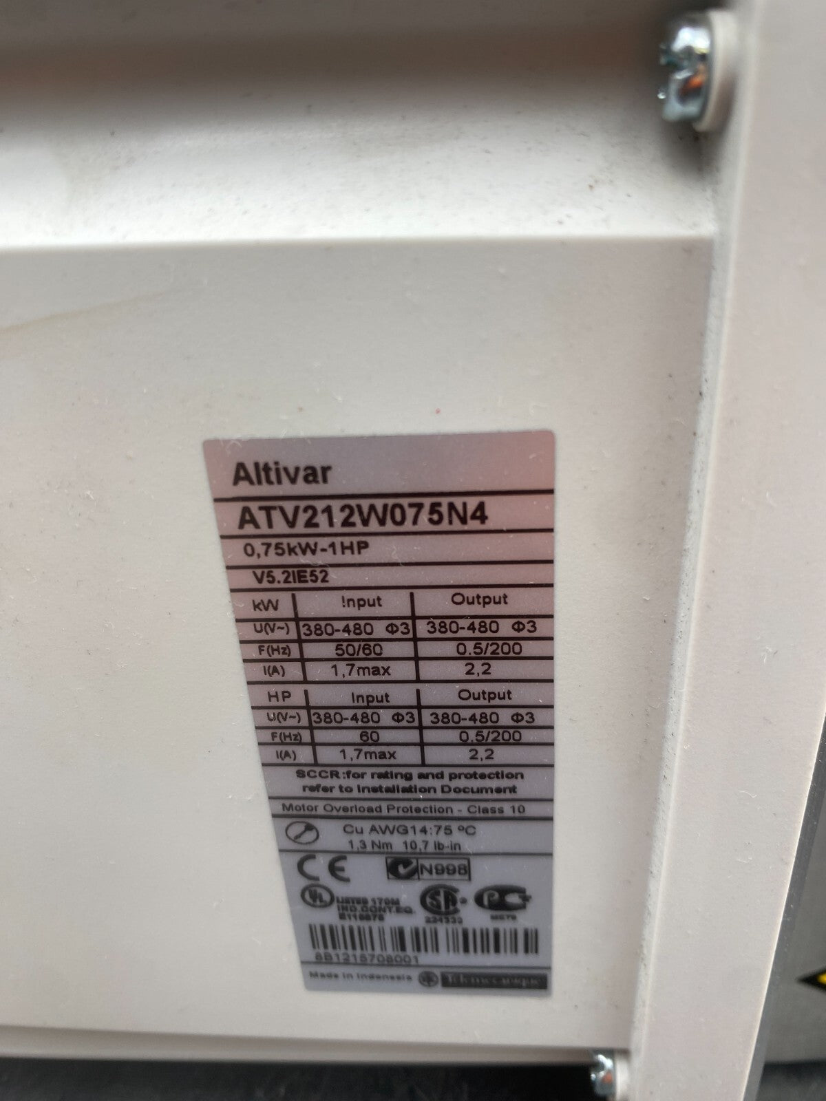 SCHNEIDER ELECTRIC ATV212W075N4 0.75KW-1HP 380/480V