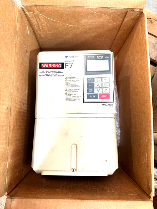 YASKAWA VARISPEED F7 CIMR-F7U4011F-086 CIMR-F7U4011