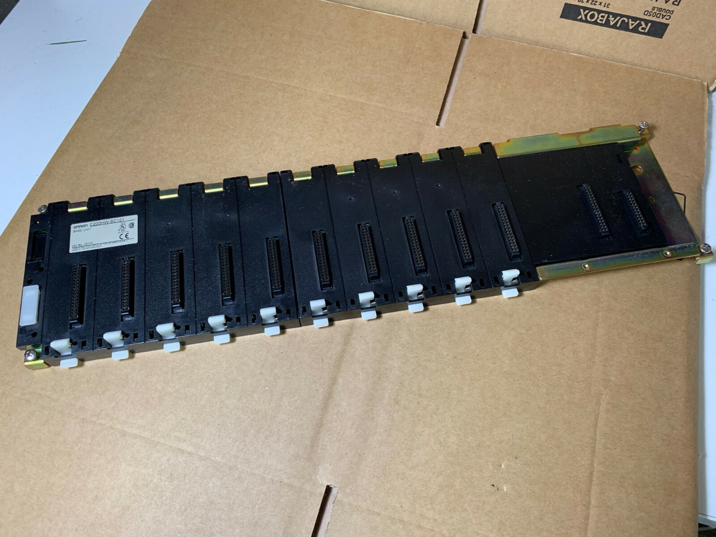 PLC OMRON C200HW-BC101