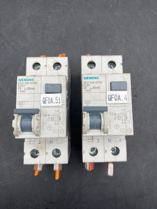 LOT OF 2 SIEMENS 5SU1356 - 1KK06 RCBO CIRCUIT BREAKER - KLR Automation