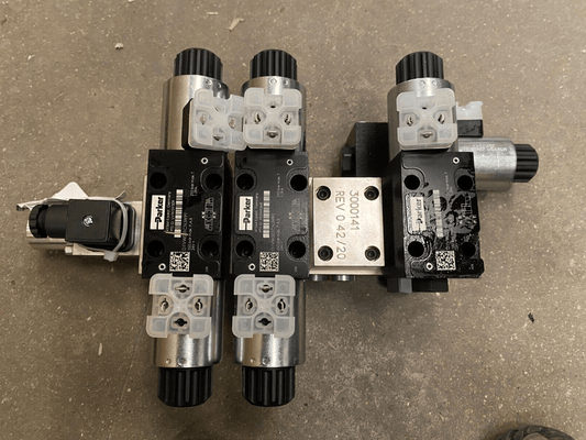 MPO 3000140 BARKSDALE 0417 - 651 PARKER D1VW026BNJW91 x3pc BLOC VENTILATION - KLR Automation