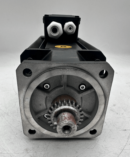 BAUMULLER DSG 56 - M 2.8 kW 3000/min 13A 7 Nm SERVOMOTOR - KLR Automation