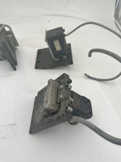 1pc x BINDER VIBRATOR TYPE 20 10105A2 IP 60 70076198/127 0.21A 230V 50Hz - KLR Automation