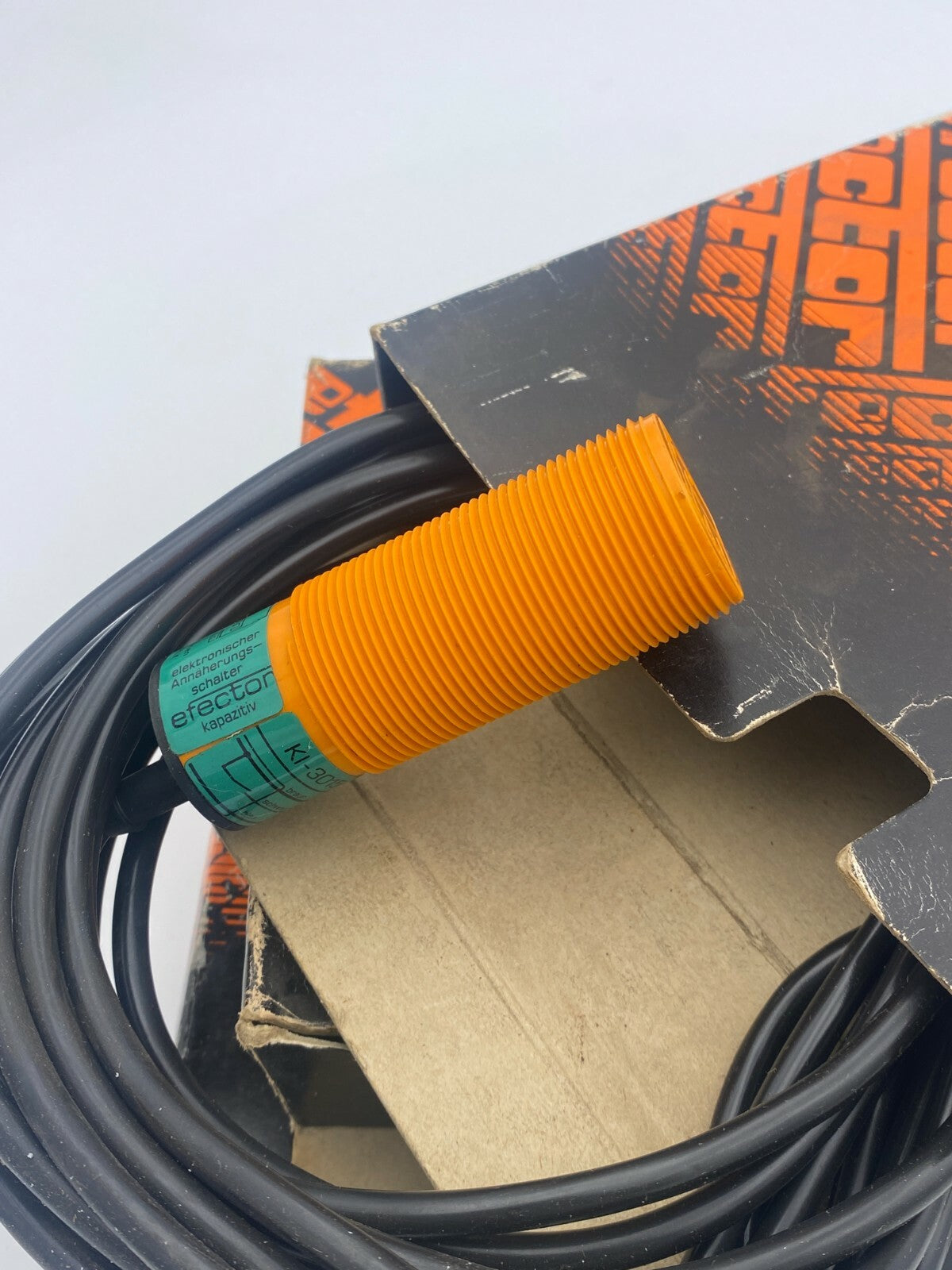 1pc x.       FM KI5002  KI-3015-BPKG Sensor