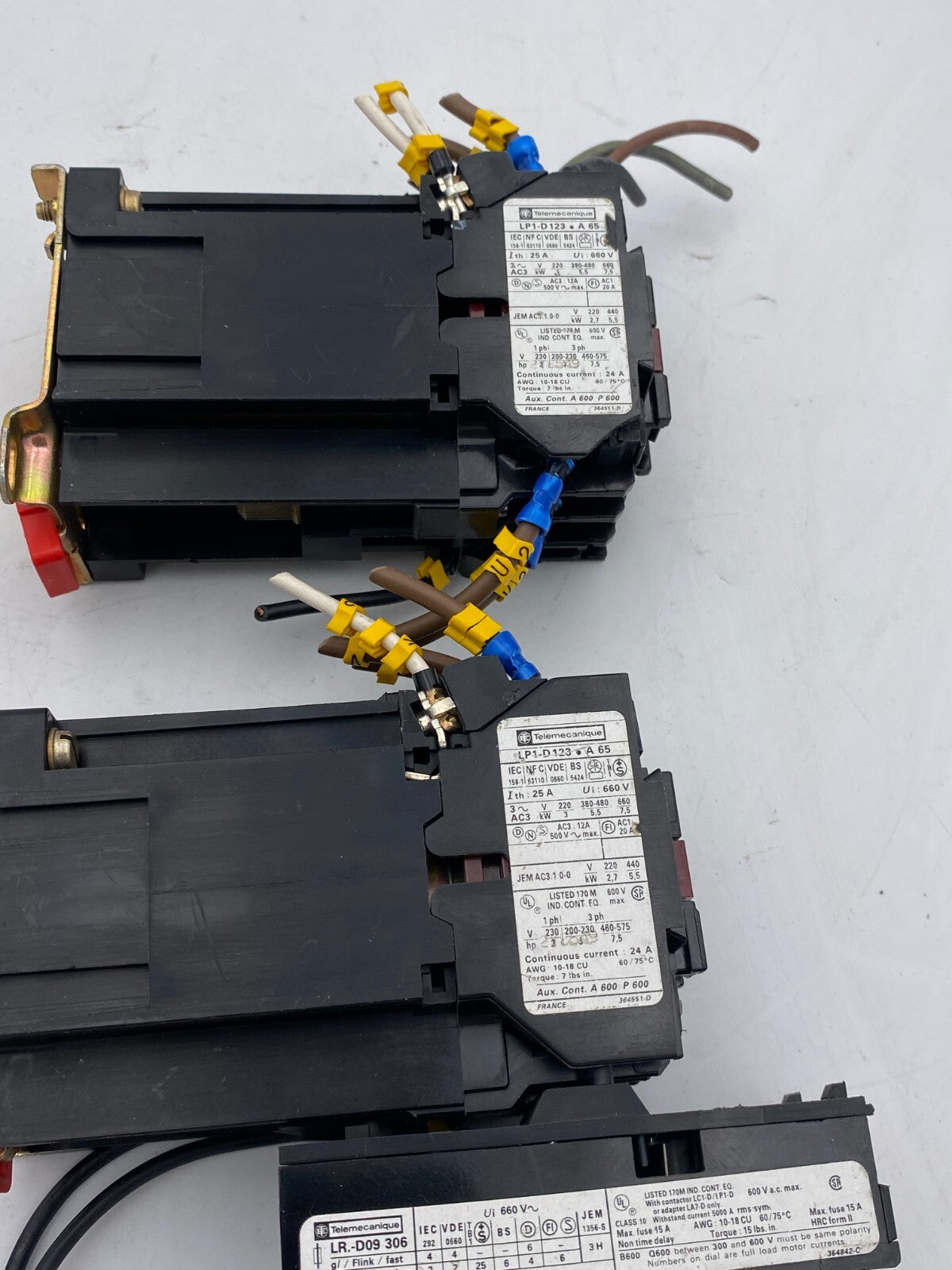 2 pc x  SCHNEIDER ELECTRIC TELEMECANIQUE LP1-D123.A 65