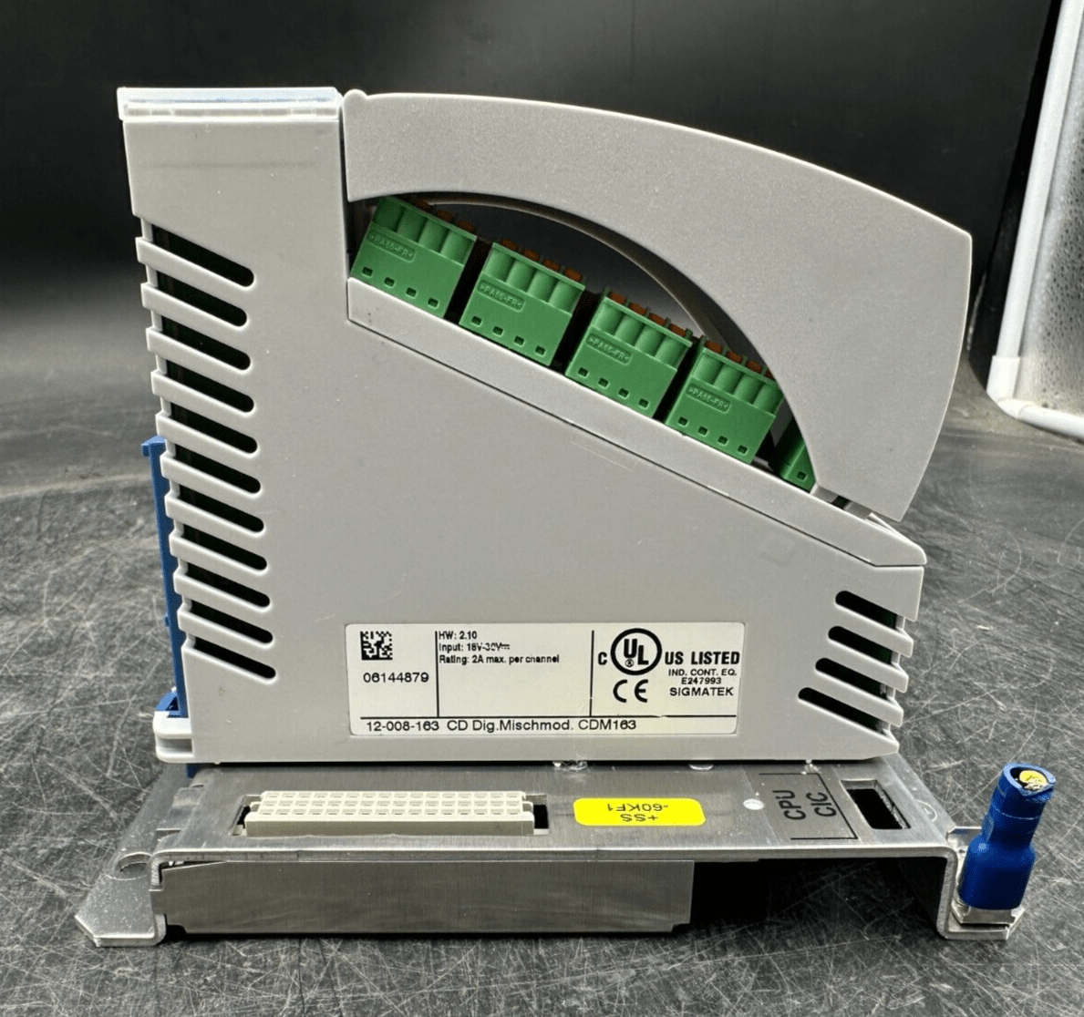 SIGMATEK CDM 163 + CHU 011 + CMB042 - KLR Automation