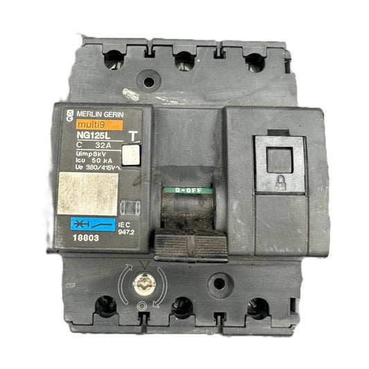 MERLIN GERIN NG125L MULTI9 C 32A .
