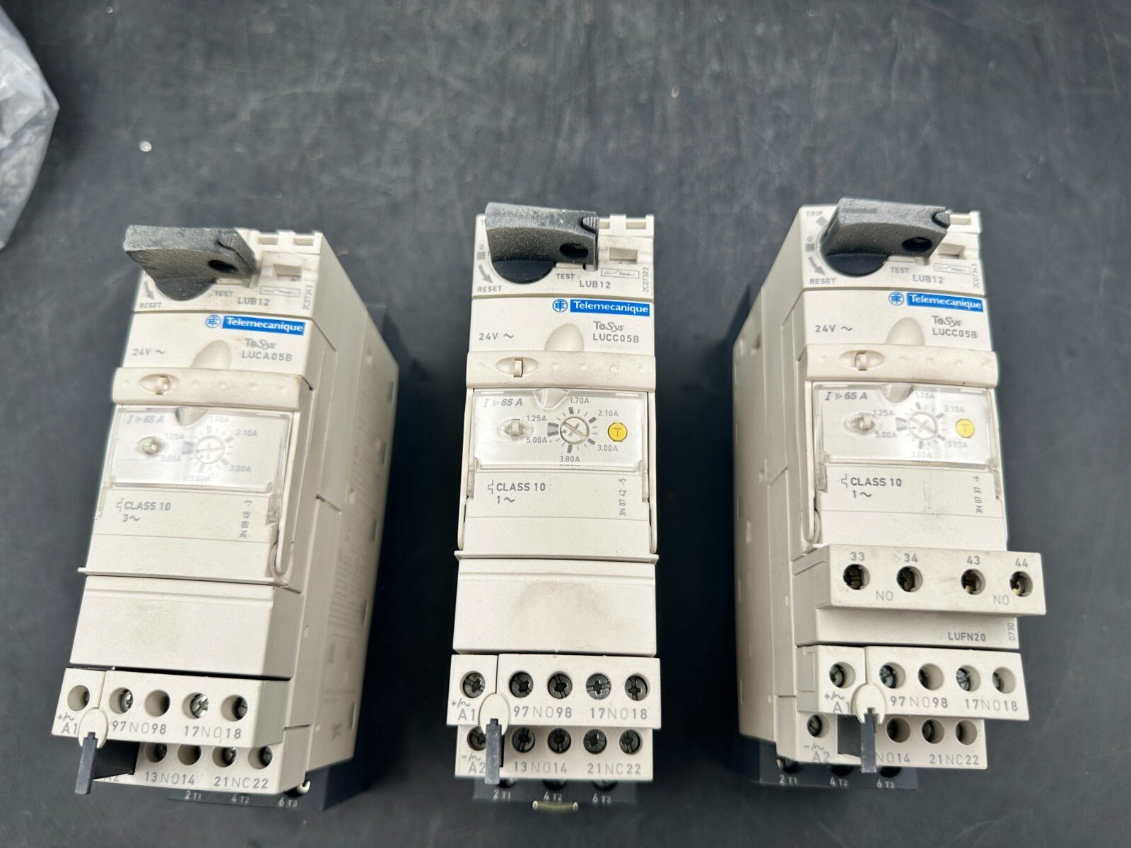 1pc x Schneider Telemecanique LUB12 +TeSys LUCC05B - KLR Automation