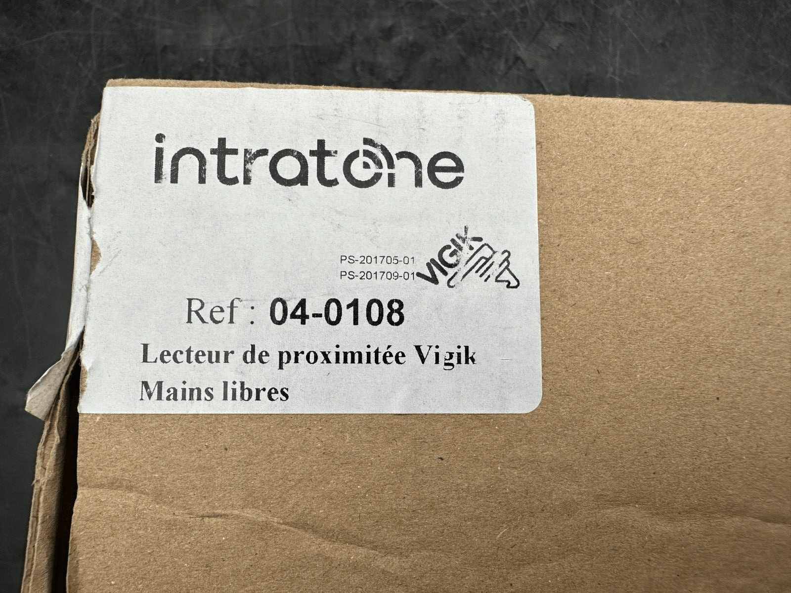 INTRATONE 04 - 0108 LECTEUR DE PROXIMITEE VIGIK MAINS LIBRES AVEC BOITIER x1pc - KLR Automation