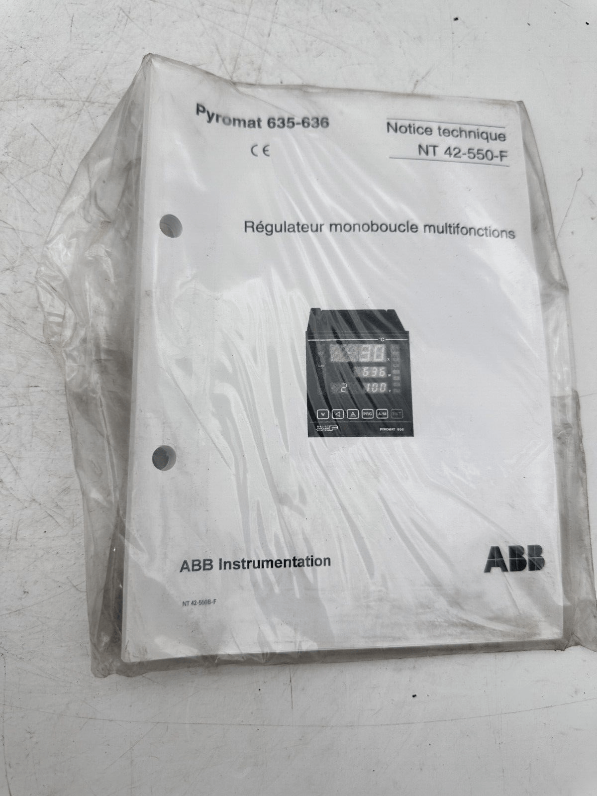 ABB AUTOMATION Y.PYR.635.3310 PYROMAT 635 REGULATEUR MONOBOUCLE MULTIFONCTIONS - KLR Automation