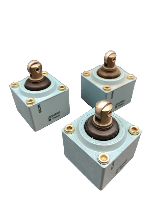 3pc x TELEMECANIQUE ZC2JE62 N9724 LIMIT SWITCH HEAD