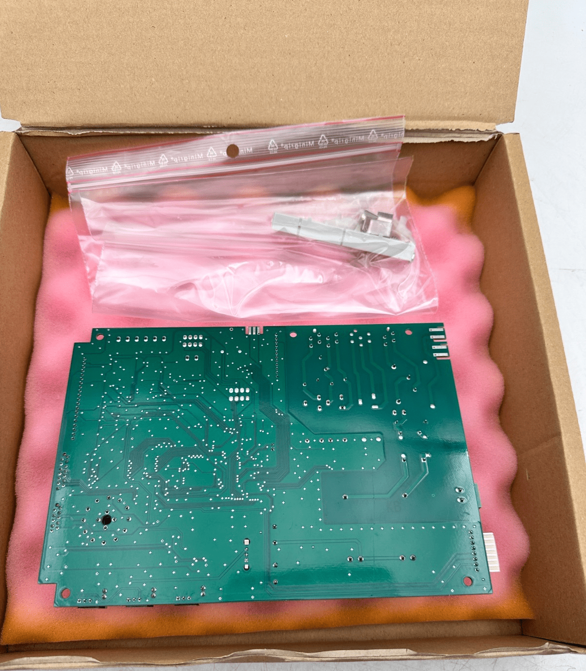 DE DIETRICH 88065554 CARTE UC CITY C+ TESTEE - KLR Automation